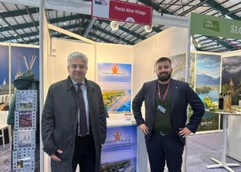 Francesco Massetti, Amministratore Delegato di Punta Alice Village, al fianco dell’Ambasciatore d’Italia in Irlanda, Nicola Faganello