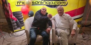 Nico Merucci a siistra insieme a Giacomo Agostini