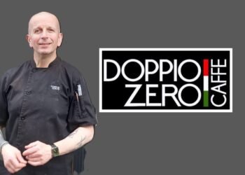 Angelo Simeone con il marchio del suo ristorante Doppio Zero a Dublino.