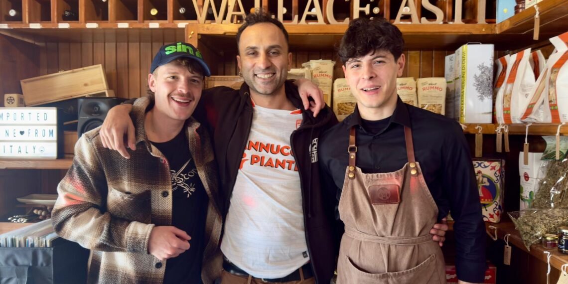 Leonardo Biagini (DJ), Andrea Savignano (Manager) e Filippo Lottini (Assistant Manager), tra i protagonisti del “Pizza Brunch” firmato Wallace’s Asti.