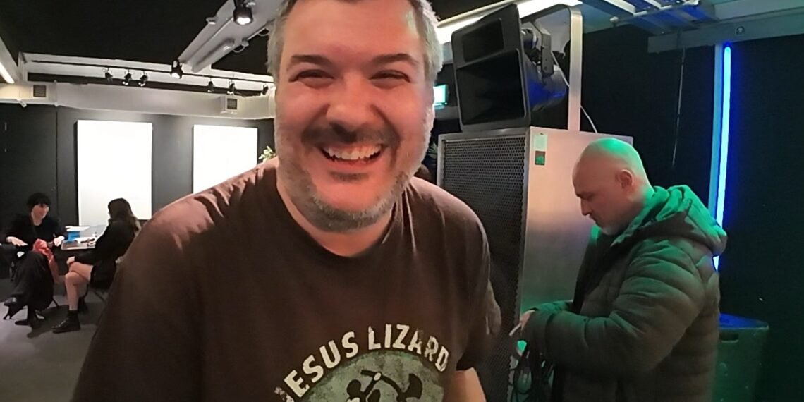 Sebastiano Toscano, organizzatore dell’evento, esprime soddisfazione per la riuscita del concerto al Racket Space, nel quartiere di Glasnevin.