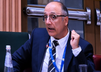 Luigi Billè durante i lavori dell’Assemblea Plenaria del Consiglio Generale degli Italiani all’Estero (CGIE) svoltasi presso la Farnesina a Roma il 13 maggio 2026, alla presenza del Ministro degli Esteri Antonio Tajani.