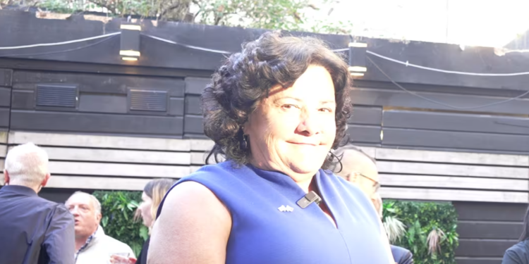 Maria Gabriella Caponi, Console Onorario d'Italia a Cork, sarà tra i protagonisti del Cashel Cultural & Business Weekend 2026, l'evento promosso dalla Cashel Chamber of Commerce in collaborazione con Irlandiani per rafforzare i rapporti di amicizia e cooperazione tra Italia e Irlanda attraverso cultura, istituzioni, turismo e mondo delle imprese.
